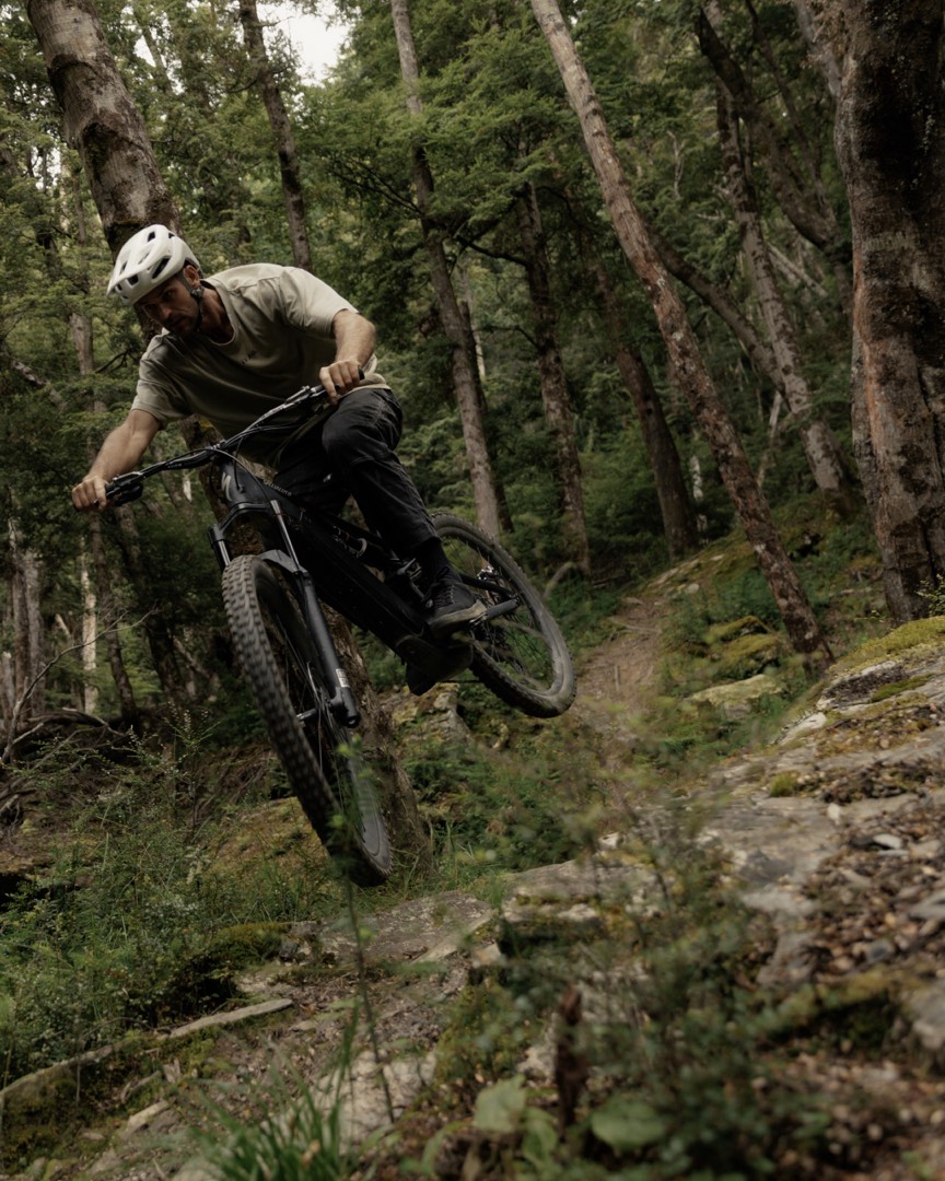 e-MTB Turbo Levo en trail, cuadro 4